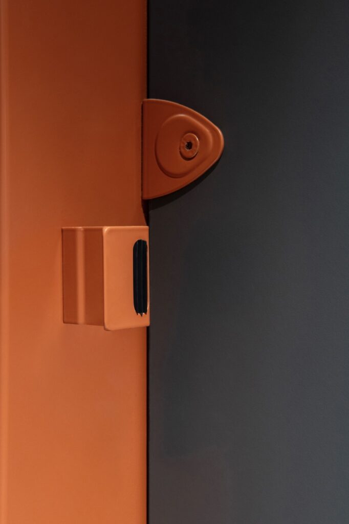 Curve Cubicle System - Material Source Glasgow