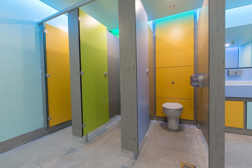 Force Cubicle System - Sandcastle Waterpark